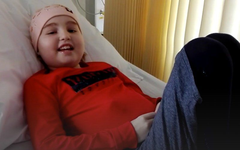 Saartje (11) verliest lange strijd tegen leukemie
