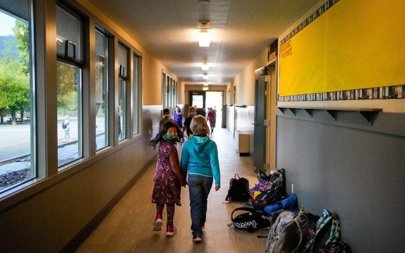 Departement Onderwijs bevestigt: “Grootouders mogen kinderen gaan ophalen aan school”