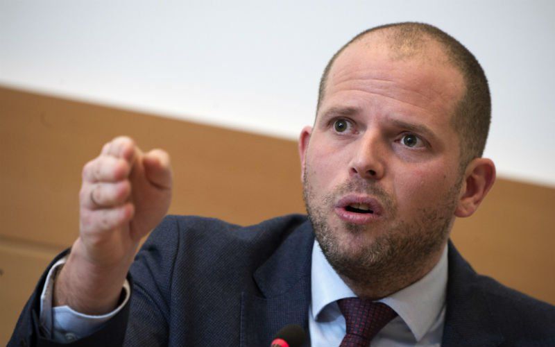 Theo Francken haalt snoeihard uit naar migratieregeling: “Deze mensen laat ik links liggen”