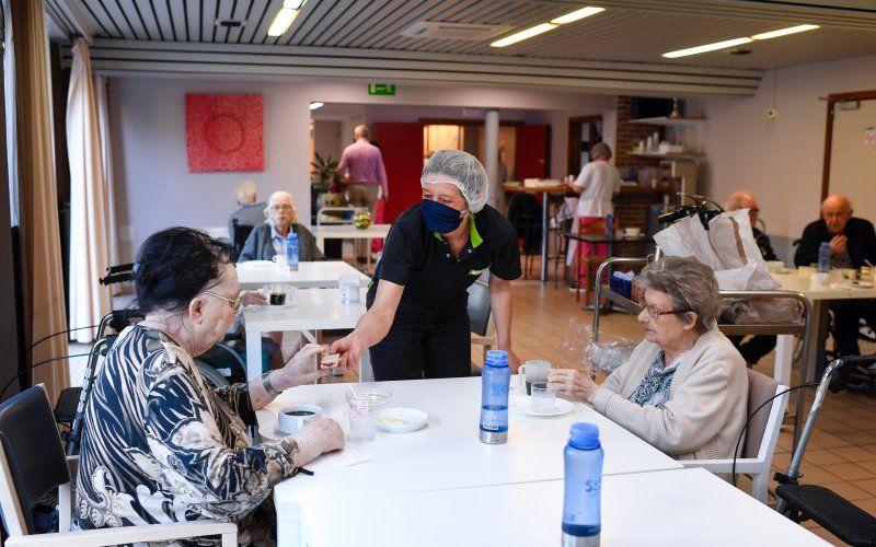 Besmettingen stijgen in Antwerpse woon-zorgcentra: "We maken ons erg grote zorgen"