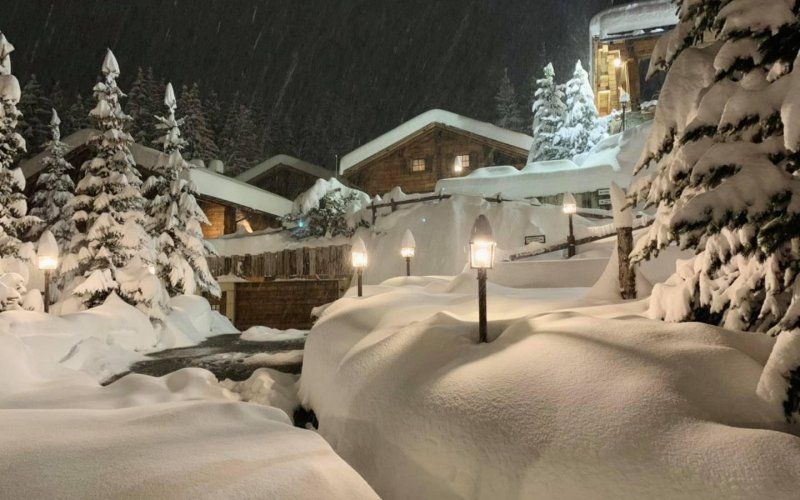 Sneeuwstorm teistert Alpen en dat levert prachtige beelden op