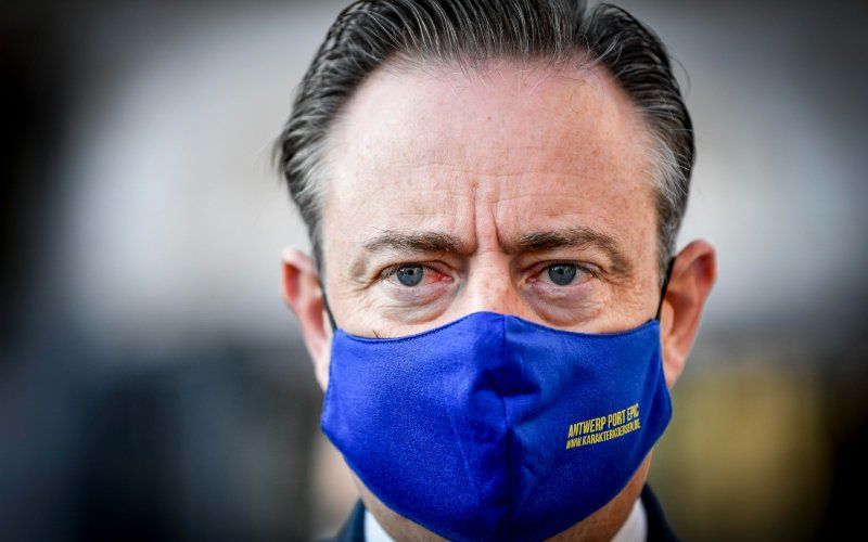 Bart De Wever zwaar onder vuur: “Een nieuw dieptepunt, van bedenkelijk niveau”