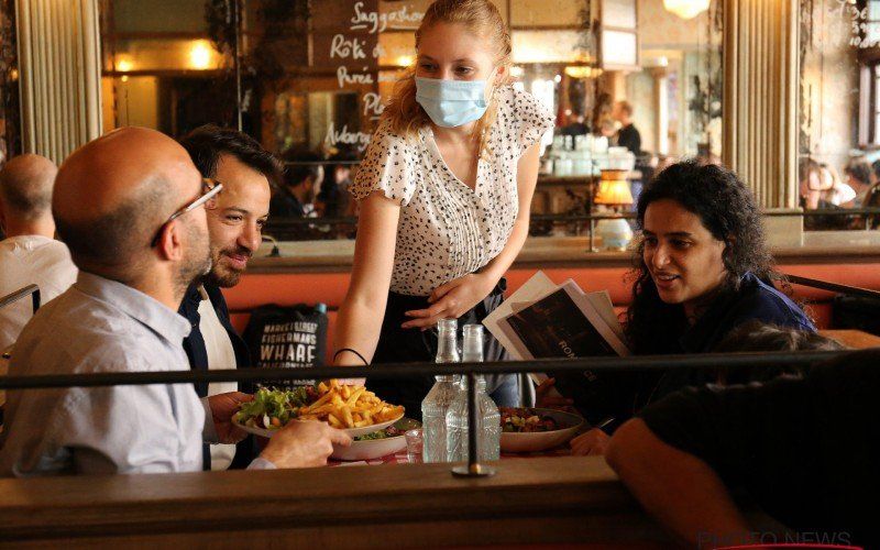 Angst voor totale chaos in najaar neemt toe: Cafés en restaurants dreigen dan hun deuren weer te moeten sluiten
