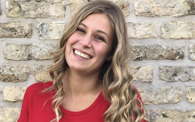 Familie en vrienden nemen afscheid van Charlotte Gysel (18): "Laat dit een duidelijke les zijn"