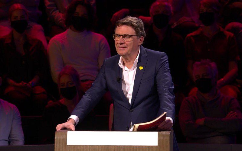 Verrassing: Erik Van Looy maakt eerste kandidaat voor 'De Slimste Mens' bekend