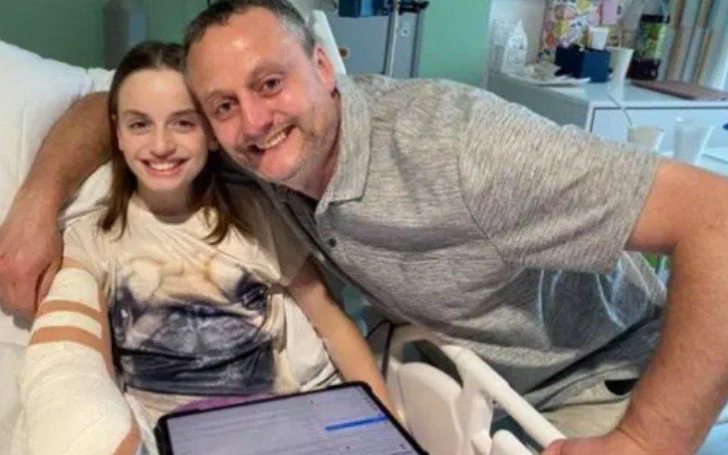 Meisje (12) verliest haar hand na dom ongeluk op trampoline: "Plots verandert heel je leven"