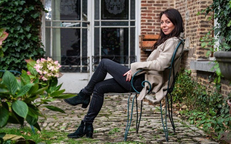 Kristel Verbeke stelt haar prachtige dochter voor, Klaasje (ex-K3) reageert