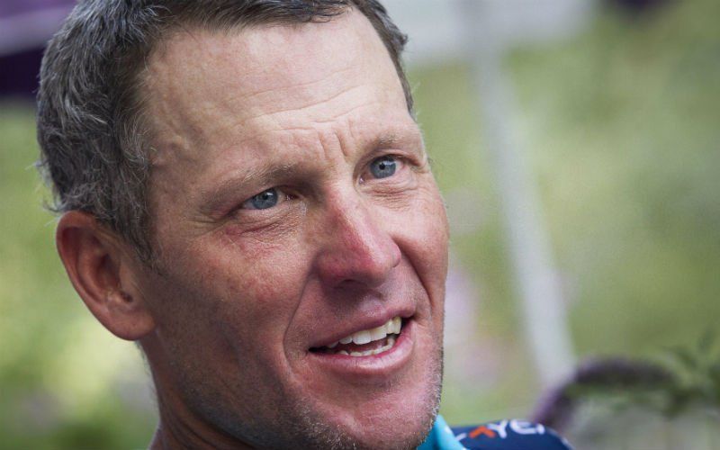 Lance Armstrong mengt zich in rel rond Wout van Aert: "Ik snap dit echt niet"