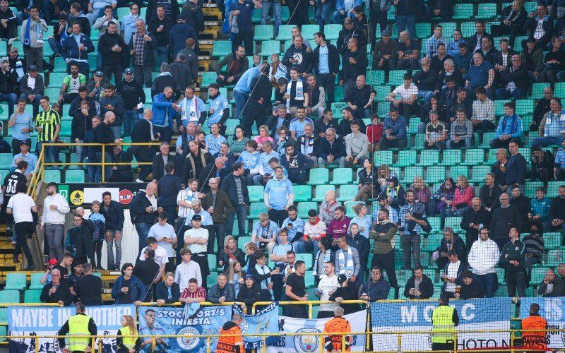 Club Brugge-fans slaan Man City-supporter in elkaar: Hij vecht voor zijn leven in ziekenhuis
