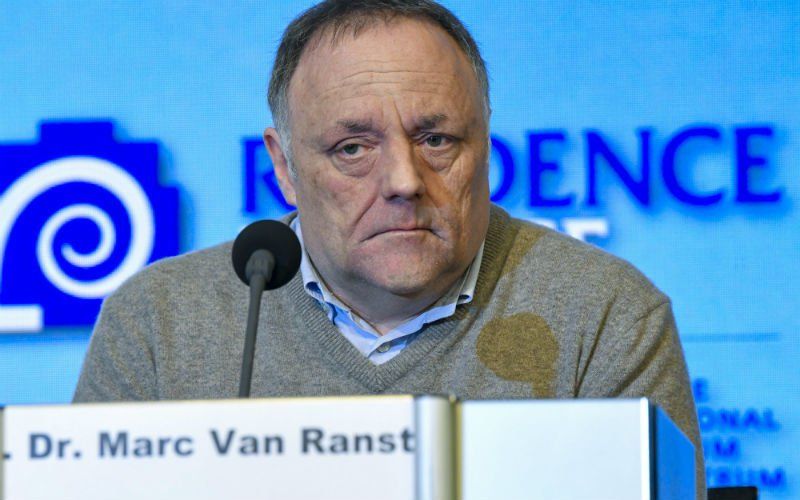 Marc Van Ranst: “Wanneer we nu zouden spreken over het verlichten van de maatregelen, zou dat bijzonder gevaarlijk zijn”
