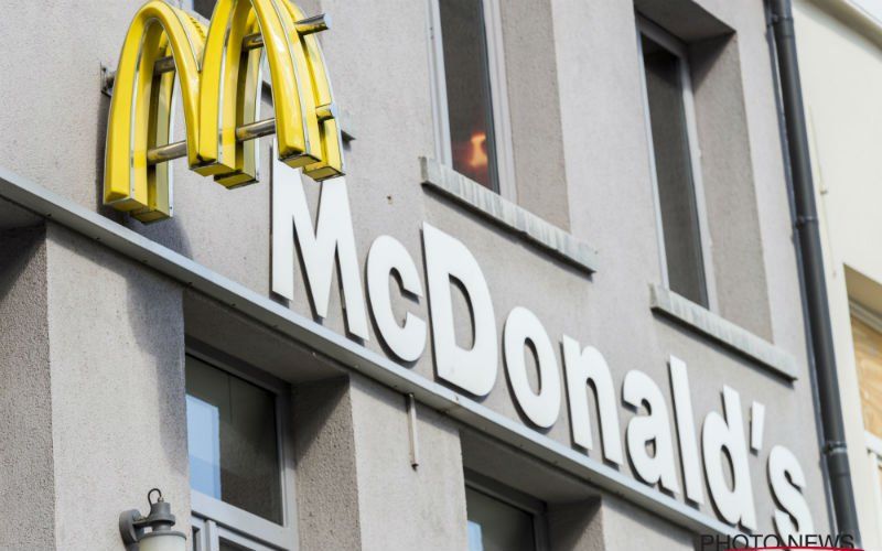 Man schiet zichzelf neer in McDonald's