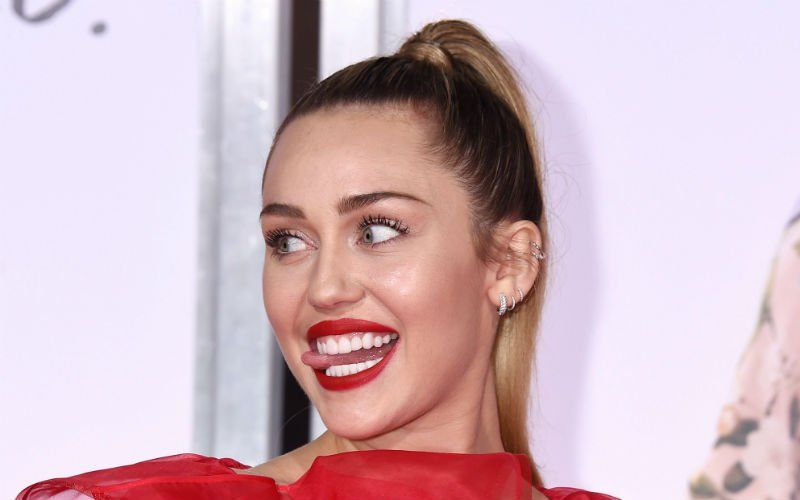 Miley Cyrus deelt wel érg pikante foto op Instagram