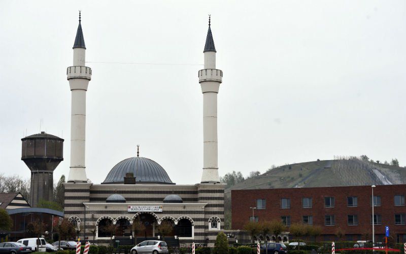 Leerkracht legt leerlingen sanctie op omdat ze moskee niet willen bezoeken