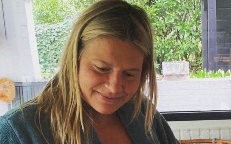 Nathalie Meskens toont open en bloot hoe ze borstvoeding