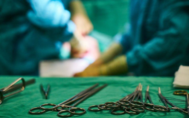 Gigantisch pedofilieschandaal: 68-jarige chirurg beschrijft verkrachtingen van meer dan 200 kinderen