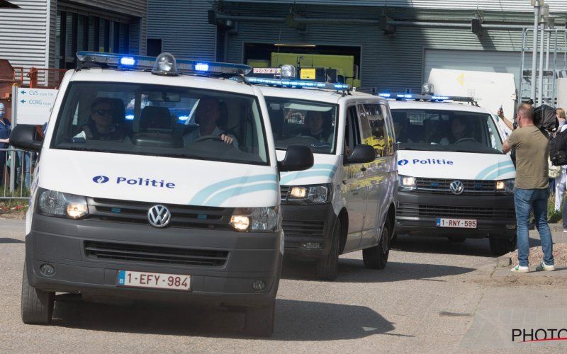 Brusselse families vechten in Blaarmeersen in Gent, agenten raken gewond