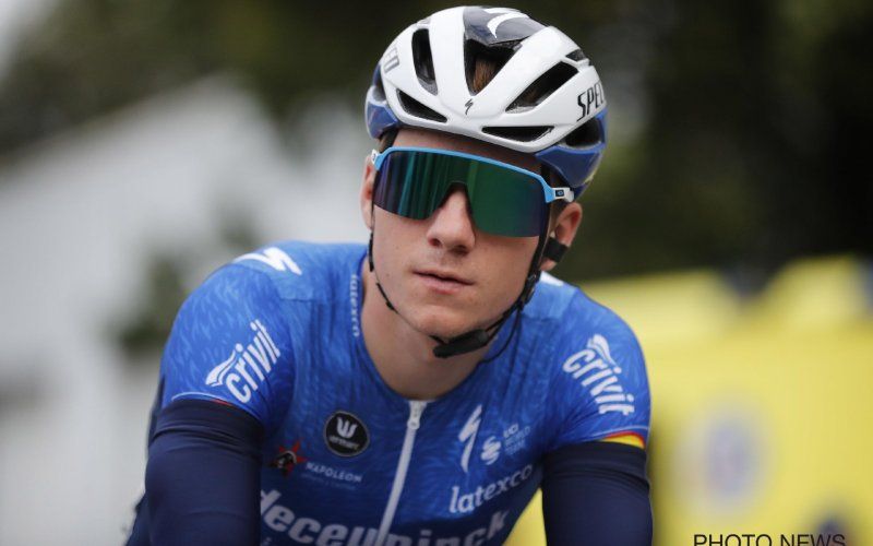 Remco Evenepoels verloofde Oumi deelt intiem moment na Vuelta-zege: “Zo mooi!”