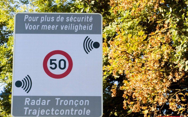 De kans dat je wordt gepakt met overdreven snelheid bij een trajectcontrole in Vlaanderen is klein: Dit gaat er mis