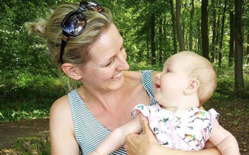 Veerle uit Blind Getrouwd deelt prachtige foto van haar man Nick en dochtertje Liv: "Smelt, smelt"