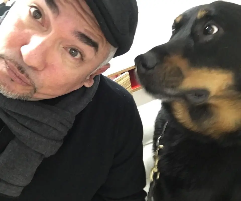 Hondenfluisteraar Cesar Millan bijna gestorven aan overdosis