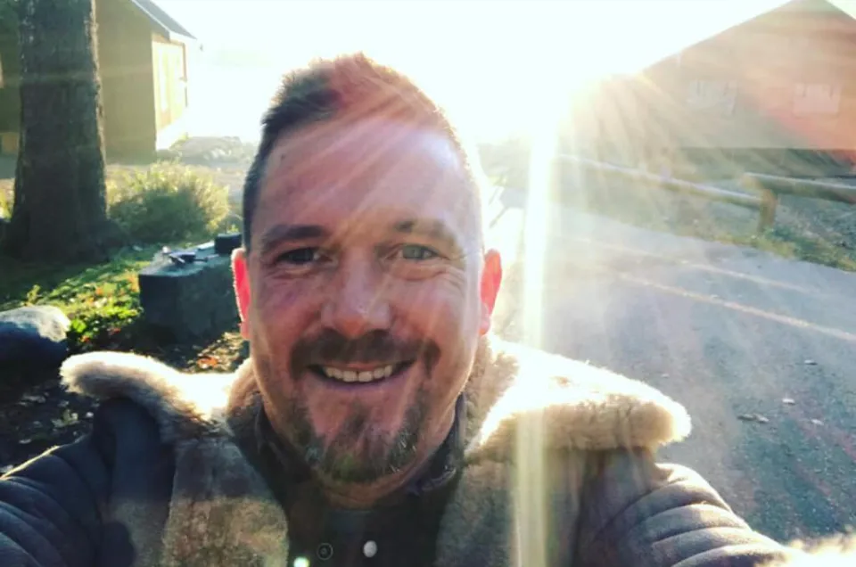 Bizarre aangifte tegen Johnny de Mol uitgelekt: 'Verbijsterend verhaal'