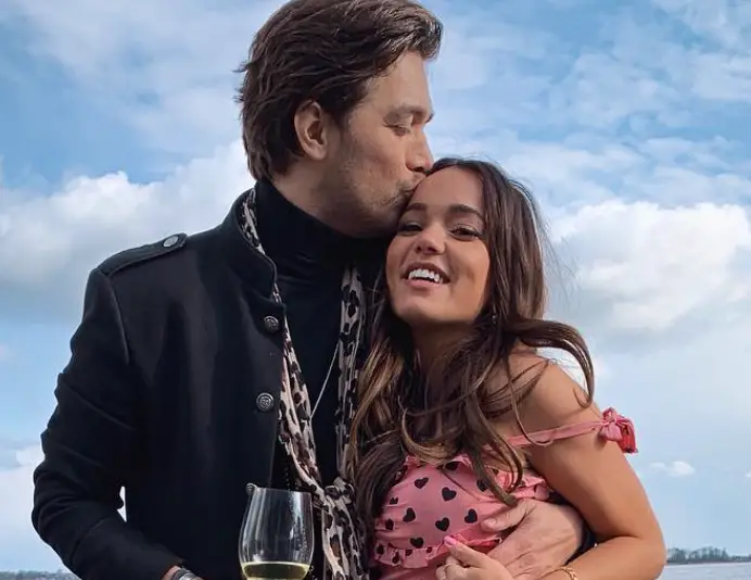 Zien: Ongemakkelijk moment wanneer Waylon direct wordt gevraagd naar vreemdgaan