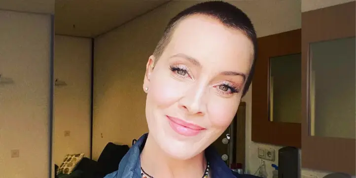 Zeldzame foto van een megajonge Anouk gaat viral
