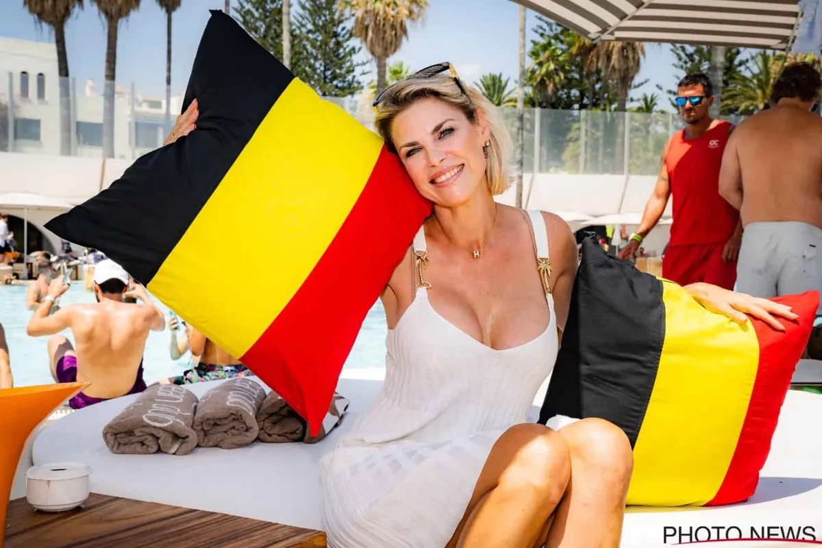 Tanja Dexters choqueert volgers met foto's van but lift: "Poepie time!"