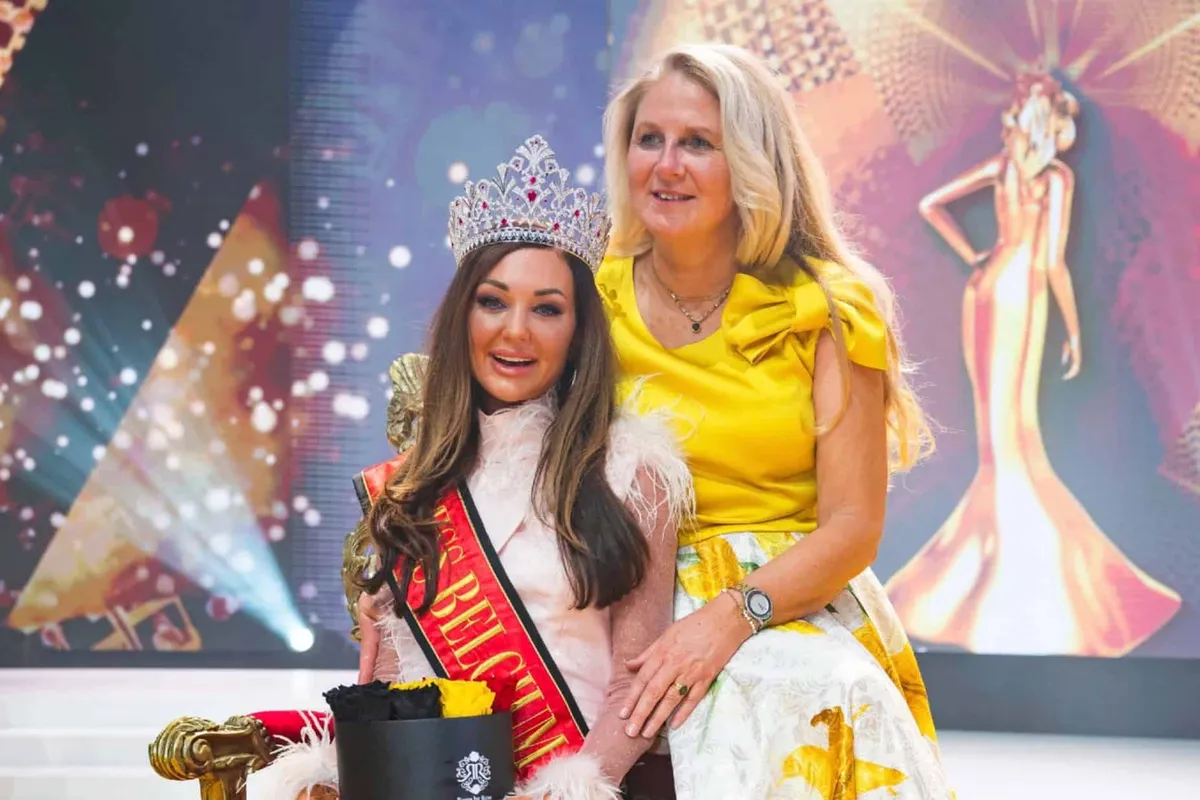 Prachtig wat Darline Devos doet voor Miss België Chayenne Van Aarle na dramatisch auto-ongeluk