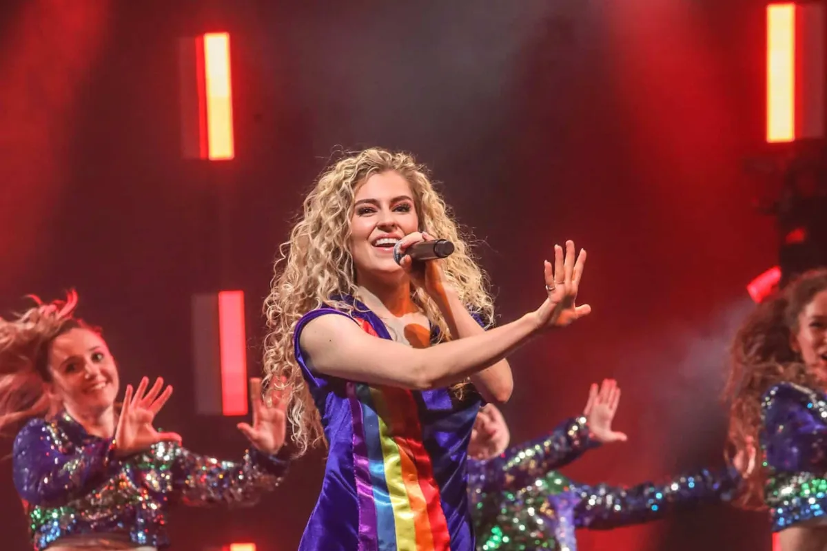 Julia Boschman van K3 heeft iets geweldigs te vieren: "Ik had dit nooit durven dromen"