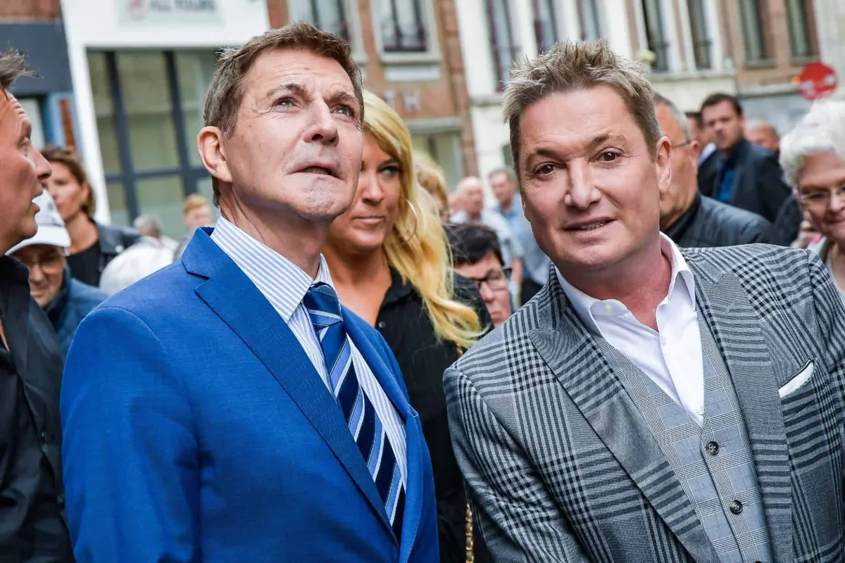 Bart Kaëll deelt een opmerkelijk bericht over zijn moeder, Sam Gooris moet meteen iets kwijt