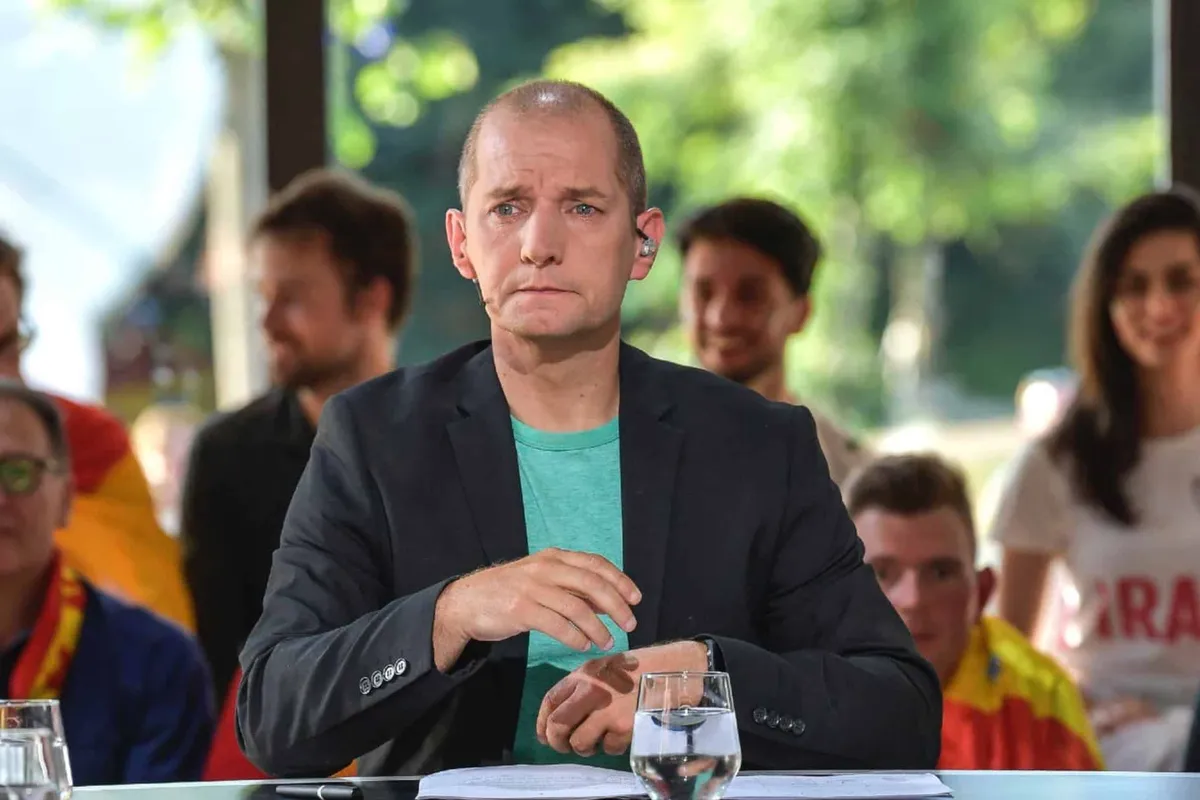 Karl Vannieuwkerke en vriendin zwaar onder vuur: "Wie gelooft die onzin?"