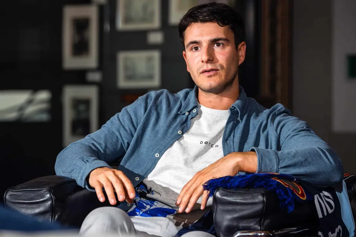 Conner Rousseau verklapt waarom hij al zolang single is: "Dat is moeilijk voor mij"