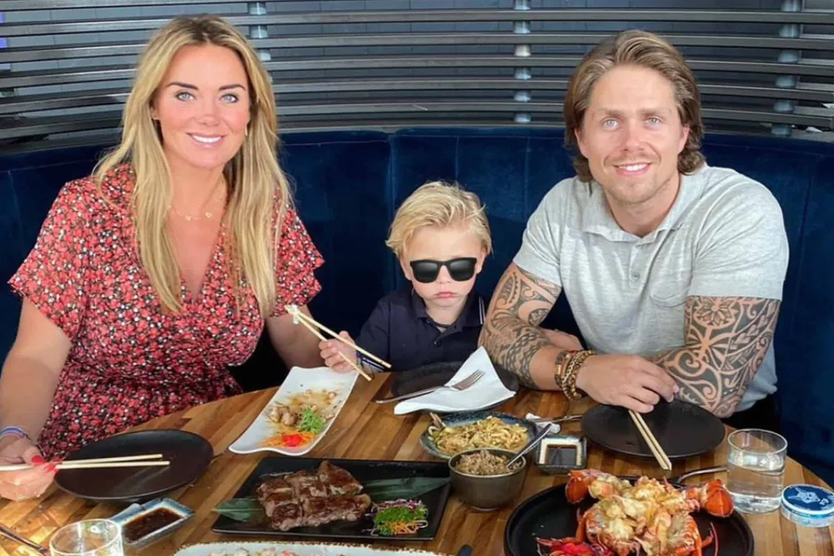 André Hazes en Monique Westenberg onthullen droevig nieuws over hun zoontje: "Zó veel pijn"