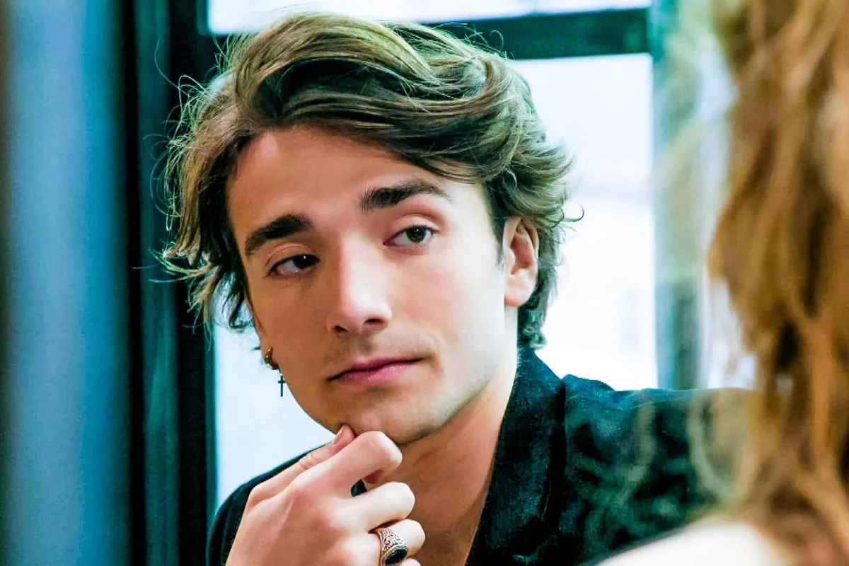 Aaron Blommaert doet straffe onthulling over Raven in 'Familie': "Dit gaat niemand verwachten van hem"