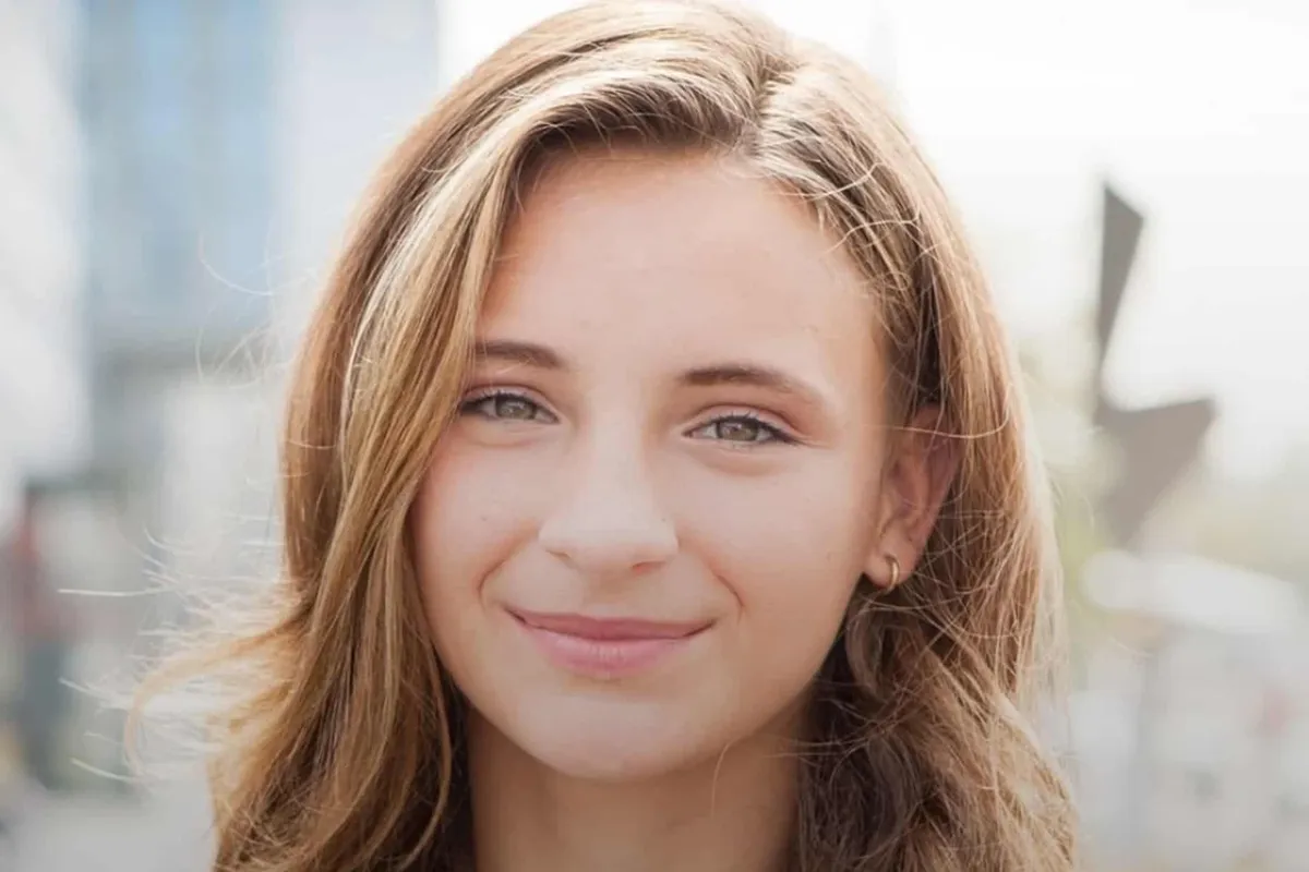 'Thuis'-actrice Apollonia Sterckx 'Britney' wordt 16 jaar en onthult bijzondere toekomstplannen