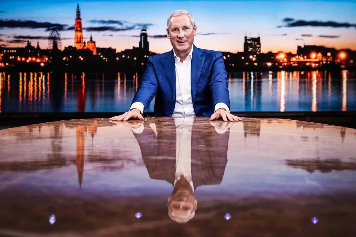 Gert Verhulst uitgespuwd na 'De Tafel van Vier': "Wat een racist!"
