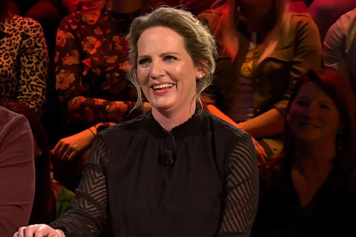 Maaike Cafmeyer houdt geen blad voor de mond en haalt fel uit naar Bart De Pauw in 'De Allerslimste Mens'