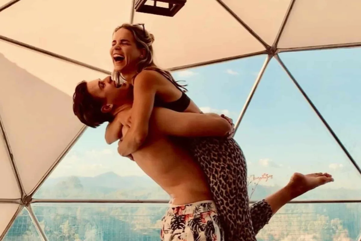 Klaasje Meijer en haar vriend Max kondigen zeer heuglijk nieuws aan: "Zo blij voor jullie!"