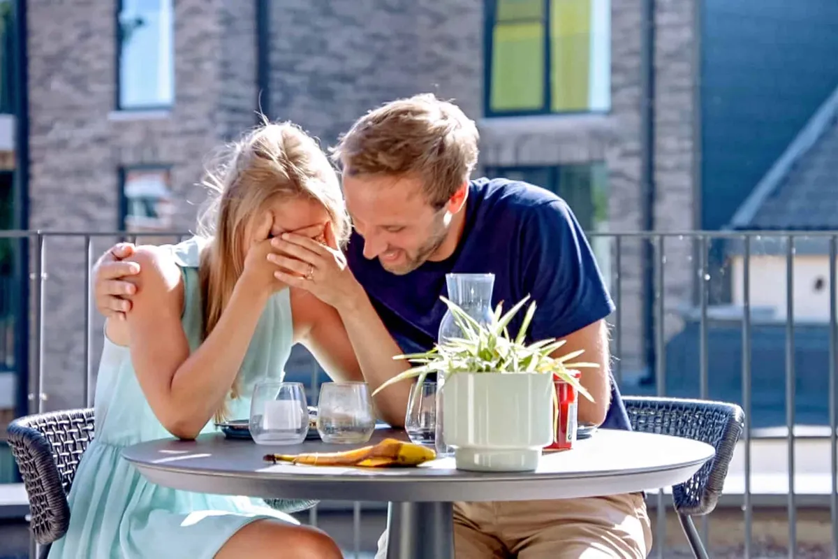 Kijkers hebben het helemaal gehad met Florence uit 'Blind Getrouwd': "Zet haar buiten!"