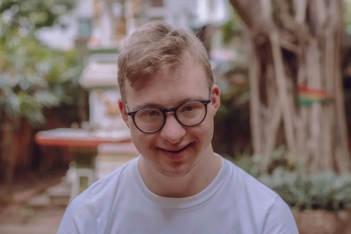 Mama van Simon uit 'Down the road' gechoqueerd door uitspraak over haar zoon: "Hij heeft dat recht wel"