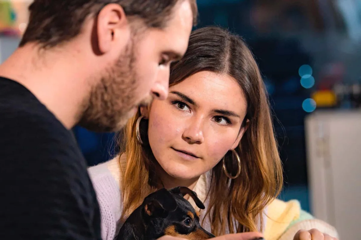 Kato Callebaut en Tom Dice van The Starlings krijgen zeer slecht nieuws te horen