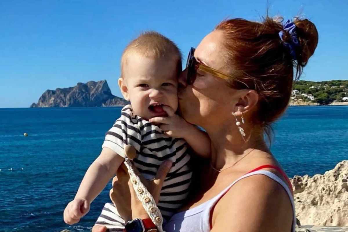 "Mama is trots": Natalia doet harten van haar volgers smelten met bijzondere beelden van zoontje Apollo