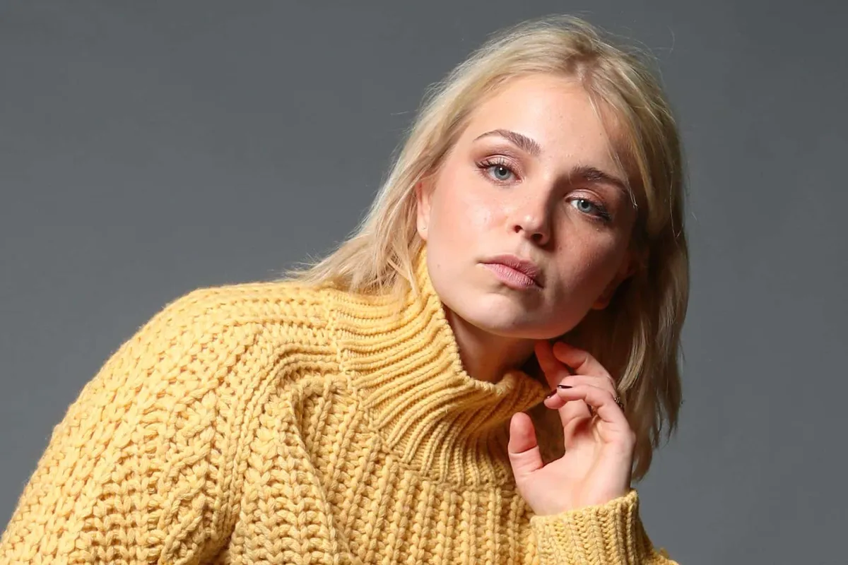Julie Van den Steen onthult pijnlijke details over de vader van haar verloren kindje: "Toen beëindigd"