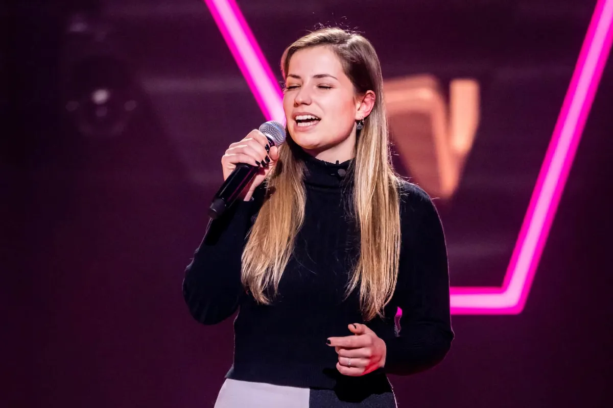 Louise van 'The Voice' kondigt fantastisch nieuws aan met haar vriend: "Mijn geluk kan niet op!"