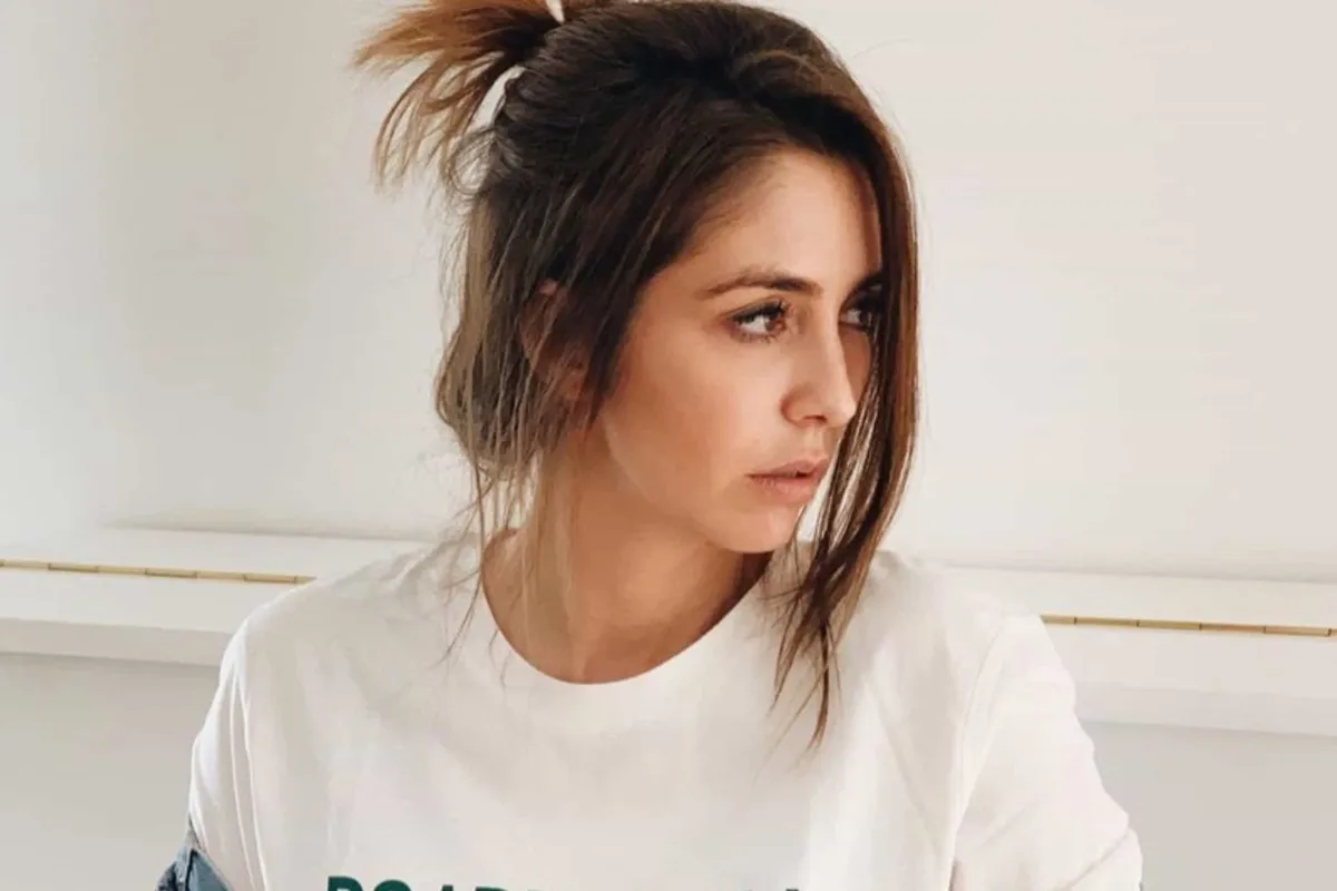 "6 jaar geleden al": Kim Van Oncen deelt zeer emotioneel bericht over overleden dochtertje