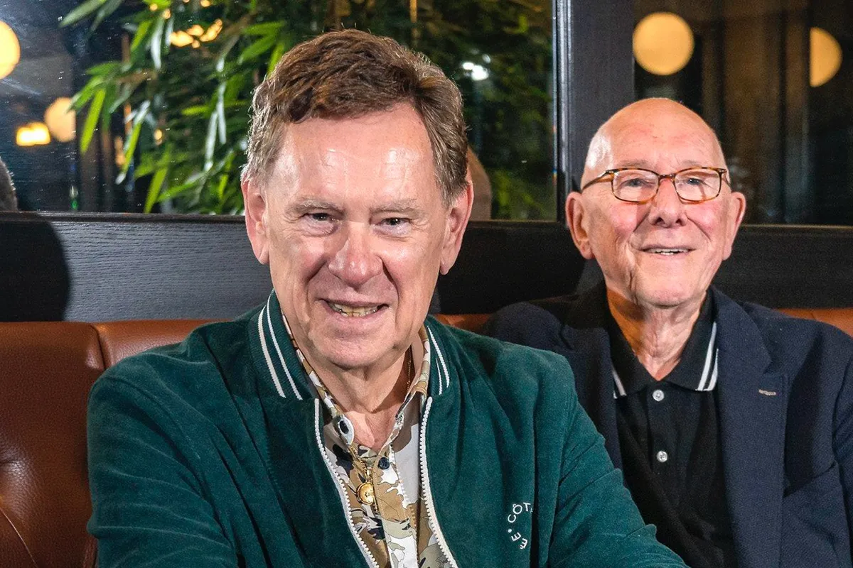 Zanger Koen Crucke (70) opnieuw opgenomen in het ziekenhuis