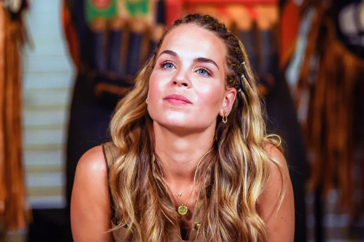 Ex-K3'tje Klaasje Meijer compleet gebroken na plots overlijden dierbare: "Wat een verdriet"