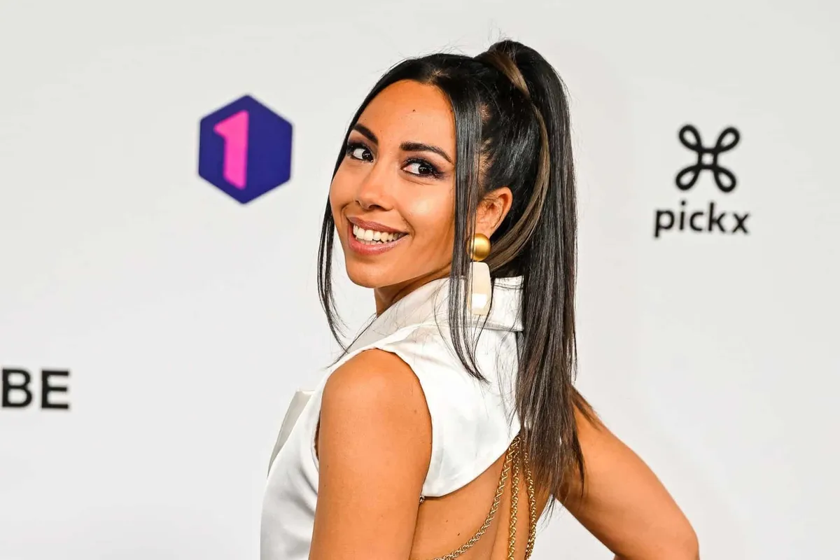 Danira Bouhkriss Terkessidis showt billen in nauwaansluitend pakje: "Wat een kont!"