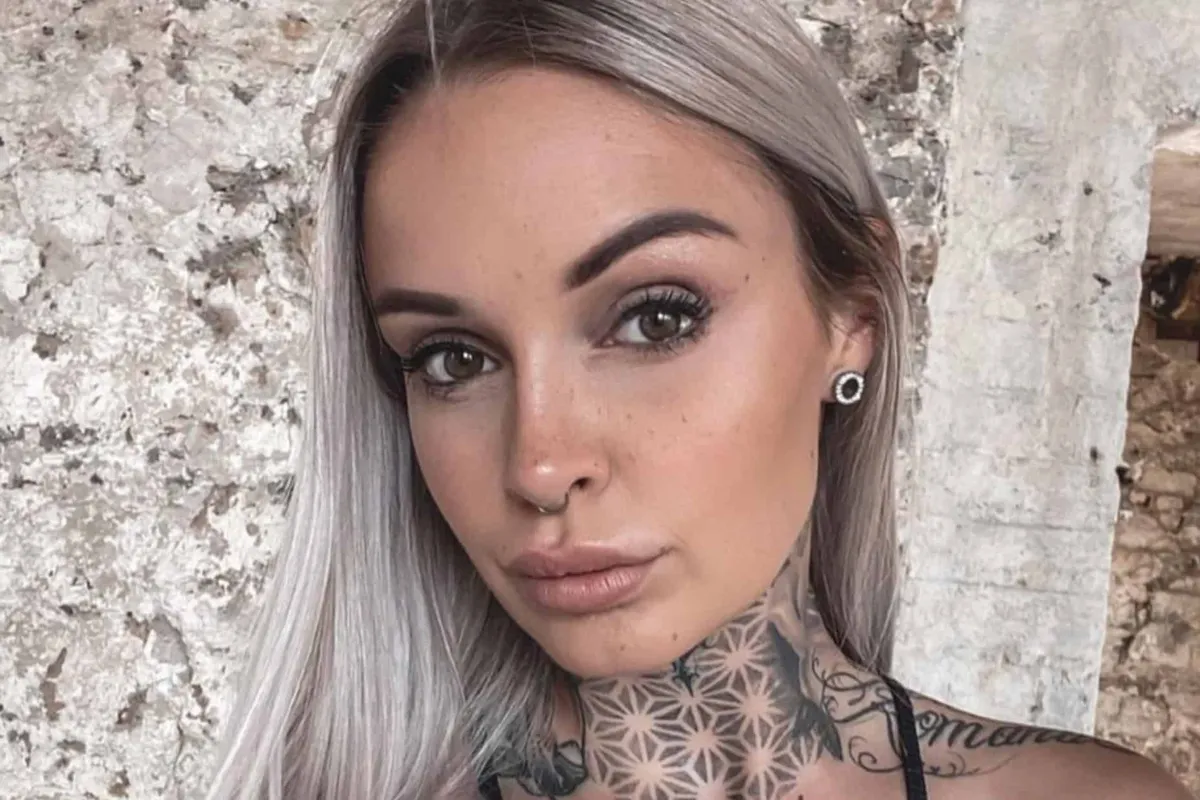 Pommeline uit 'Temptation Island' verscheurd van verdriet na plots overlijden dierbare: "Rust zacht"